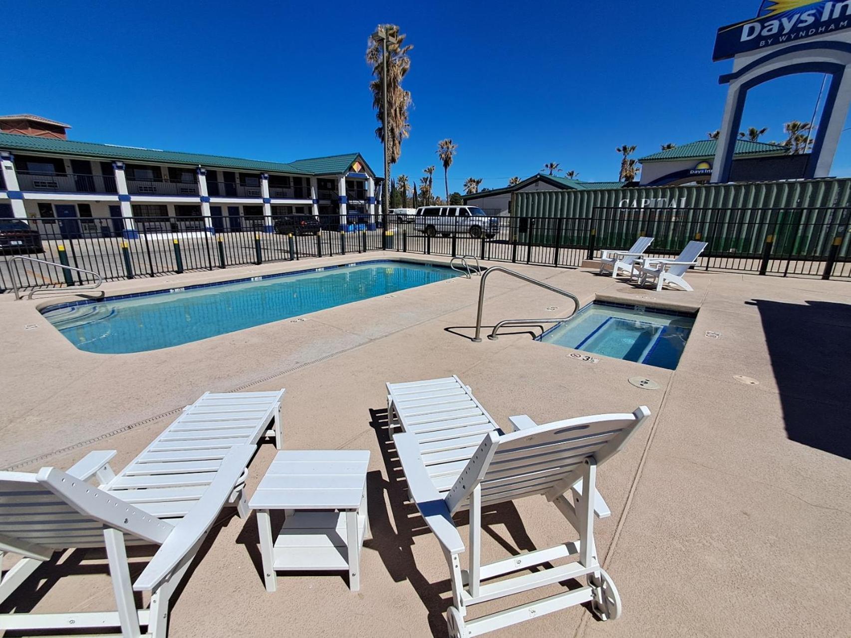 Days Inn By Wyndham Safford, Az 外观 照片